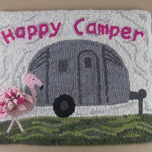 Hooked Rug Pattern for Silver Camper & Flamingo ~ Full Size Pattern~ Instant Download ~ Digital Pattern ~ Rug Hooking Pattern ~ pdf pattern