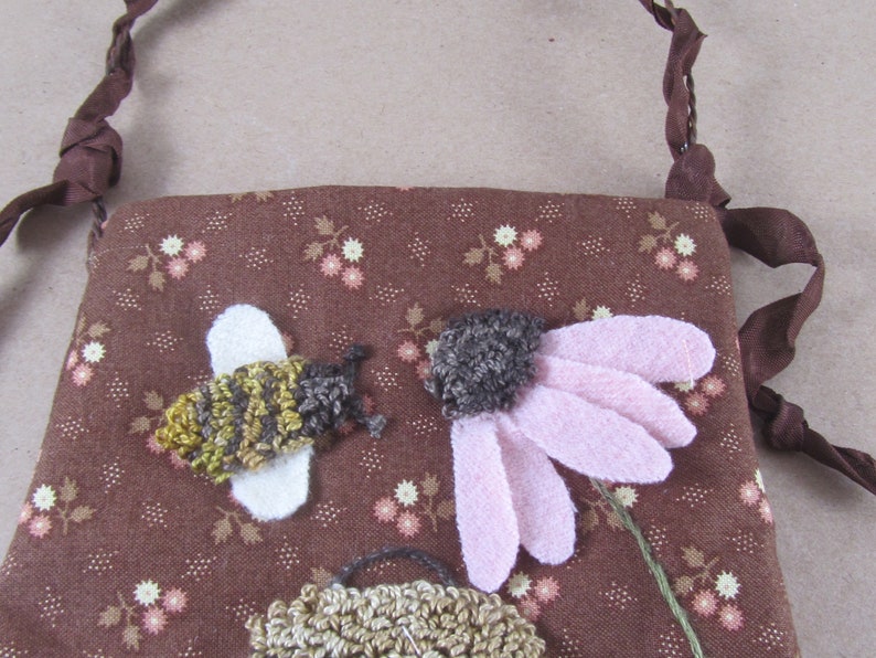 Punch Needle Punchneedle Sommer Ditty Bag Bienenstock, Blume Punchnadel PDF E-Muster E-Muster Instant Download Bild 6