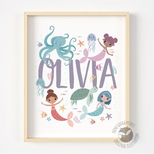 人魚の名前プリント、保育園の壁アート、子供向けアート、パーソナライズされた壁飾り、海中装飾、ユニークな女の子の赤ちゃんへのギフト、新生児、ベビーシャワー