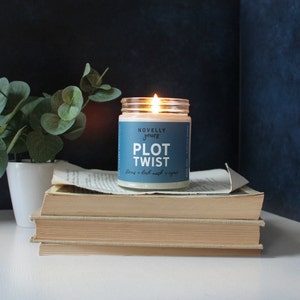 Plot Twist literary scented candle for readers & authors image 3