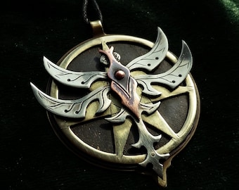 The Faeryfly Pendant