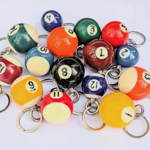 Mini ballon de piscine porte-clés breloque pour sac chaîne porte-clés vintage recyclé voiture maison papa cadeau