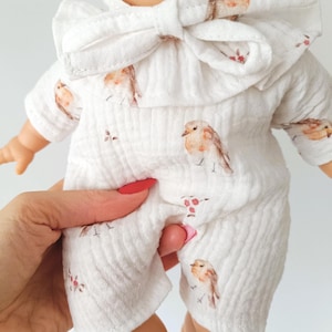Macacão de boneca Minikane 28 cm • Conjunto com estampa de pássaro, gola e touca • Roupas de boneca, roupas de boneca, presente para criança, guarda-roupa de boneca