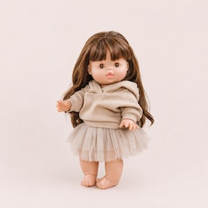 Paola Reina clothes - hoodie, pants and tulle skirt, ballerina looks, balletcore style
