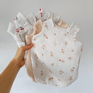 Puppenschlafsack - passend für 28-36 cm Puppen - Weicher Musselin Baumwolle Minikane Puppenkleidung, Miniland Puppenkleidung, Puppenkleidung