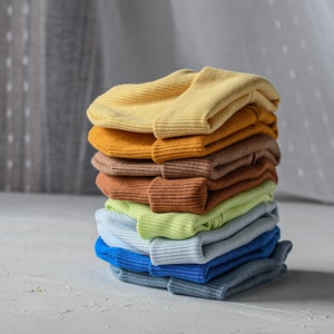Handgefertigte Rips Jersey Beanie Mütze: Paola Reina & Minikane Puppenkleidung