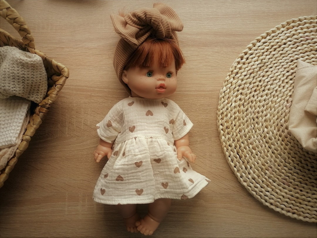 Muslin dress cream with brown hearts| Minikane doll clothes, Miniland doll clothes, Vêtement poupée paola reina, Puppenkleidung