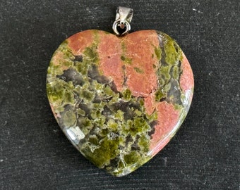 40mm Natural Unakite Heart Pendant Natural Gemstone Stone Pendant 40x40x10mm Puffed Green Peach Stone Heart Pendant Necklace Pendant (#5)