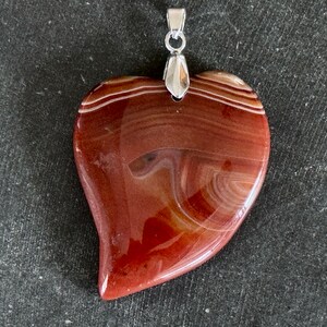 55mm Agate Pendant Orange Brown White Gemstone Heart Pendant 55x42x8mm Natural Stone Silver Tone Bail Heart Pendant with Bail (S5)