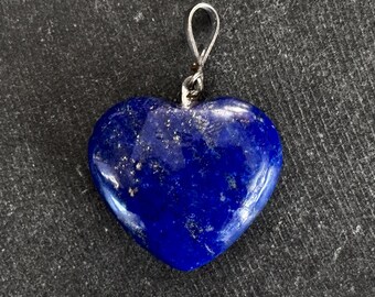 Colgante de corazón hinchado de lapislázuli natural de lujo de 28 mm (28 x 26 x 11 mm), diseño de corazón de lapislázuli, piedra azul profundo (n.° 3)