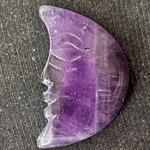 36mm Purple Amethyst Moon Carved Face Moon Crescent Stone 36x22x6mm Natural Amethyst Gemstone Moon Healing Undrilled Moon Face Cabochon