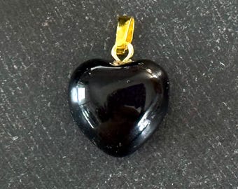 Colgante de corazón de obsidiana de 16 mm, colgante de piedra preciosa, colgante de corazón de piedra negra de 16 x 8 mm (1 colgante), colgante de collar de corazón de piedra pequeño (oro)
