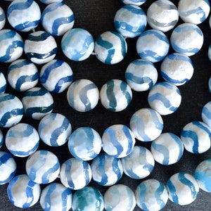 Cuentas de piedra de ágata estampada de 10 mm, facetadas, piedra preciosa blanca azul, ágata (7 cuentas) Ágata estampada elegante