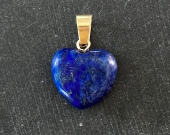 Colgante de lapislázuli de 15 mm, colgante de corazón de piedra de 15 x 6 mm, piedra natural (1 colgante), colgante de corazón de lapislázuli pequeño, piedra azul profundo (oro)