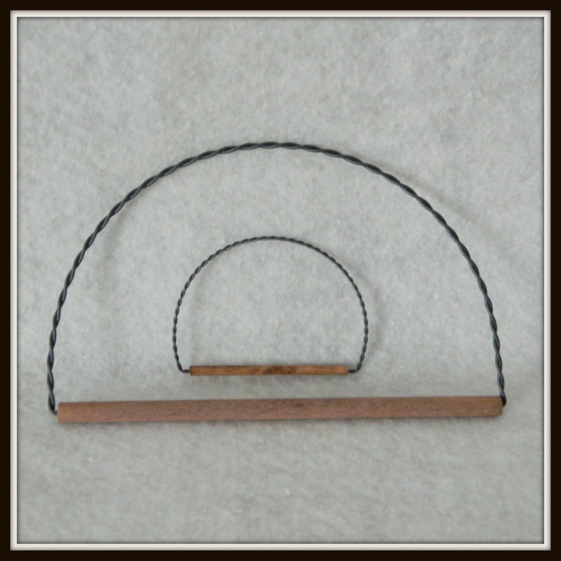 Twisted Wire Quilt Hanger Gray Wire 8 Inches Wide Made Etsy