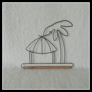 Tiki Hut Quilt Hanger ~ Gray Wire 6 Inches Wide ~ Made in the USA
