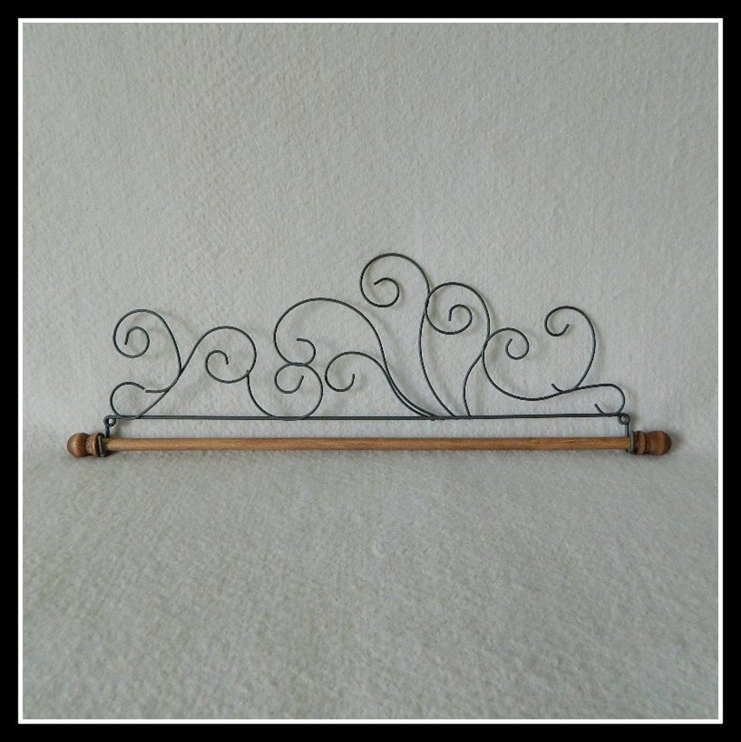 Classic Curl Quilt Hanger Gray Wire 7.5, 12, 16 or 22 Inches Wide Made