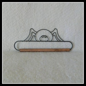 Spider Quilt Hanger ~ Gray Wire 6.5 Inches Wide ~ Made in the USA