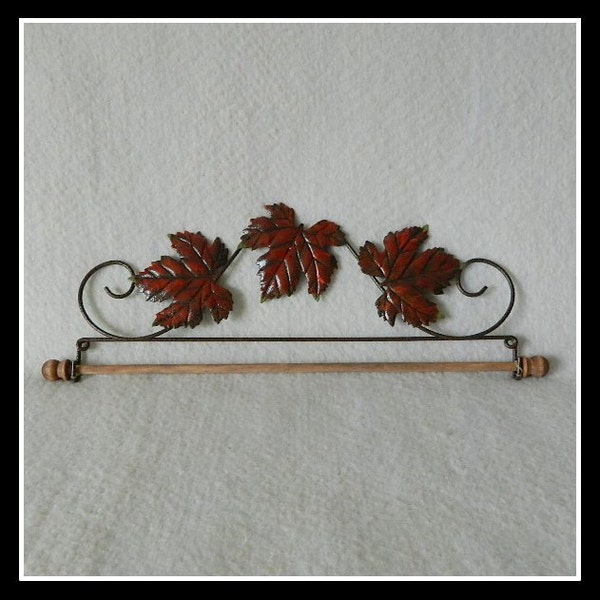 Autumn Leaves Quilt Hanger ~ Dark Copper Wire ~ Hand Painted Tin or Steel ~ 7.5 or 12 Inches Wide ~ Made in the USA