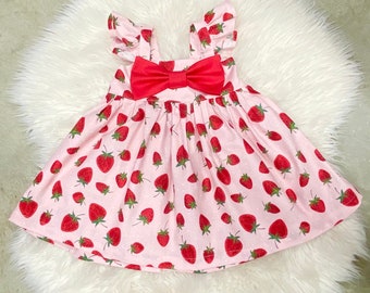 Robe d'anniversaire douce One Berry, robe d'anniversaire avec fraises rouges et gros nœuds, tenues de fraises d'anniversaire pour tout-petits, anniversaire de baies et de cerises