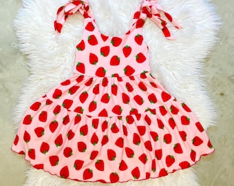 One berry birthday outfits / girls Berry first birthday dress / toddler strawberry birthday dress, one berry first outfits