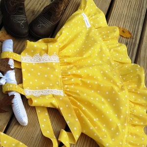 Girls Yellow dot Dress, Little Girls Ruffle Dress, summer baby Dress,Toddler birthday dress, Flower Girls Dress, Birthday Girls Dress.