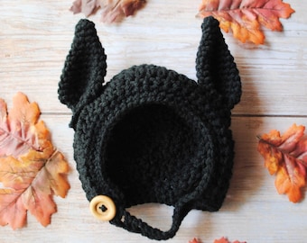 Crochet Baby Bat Bonnet: Newborn Halloween Costume with Ears