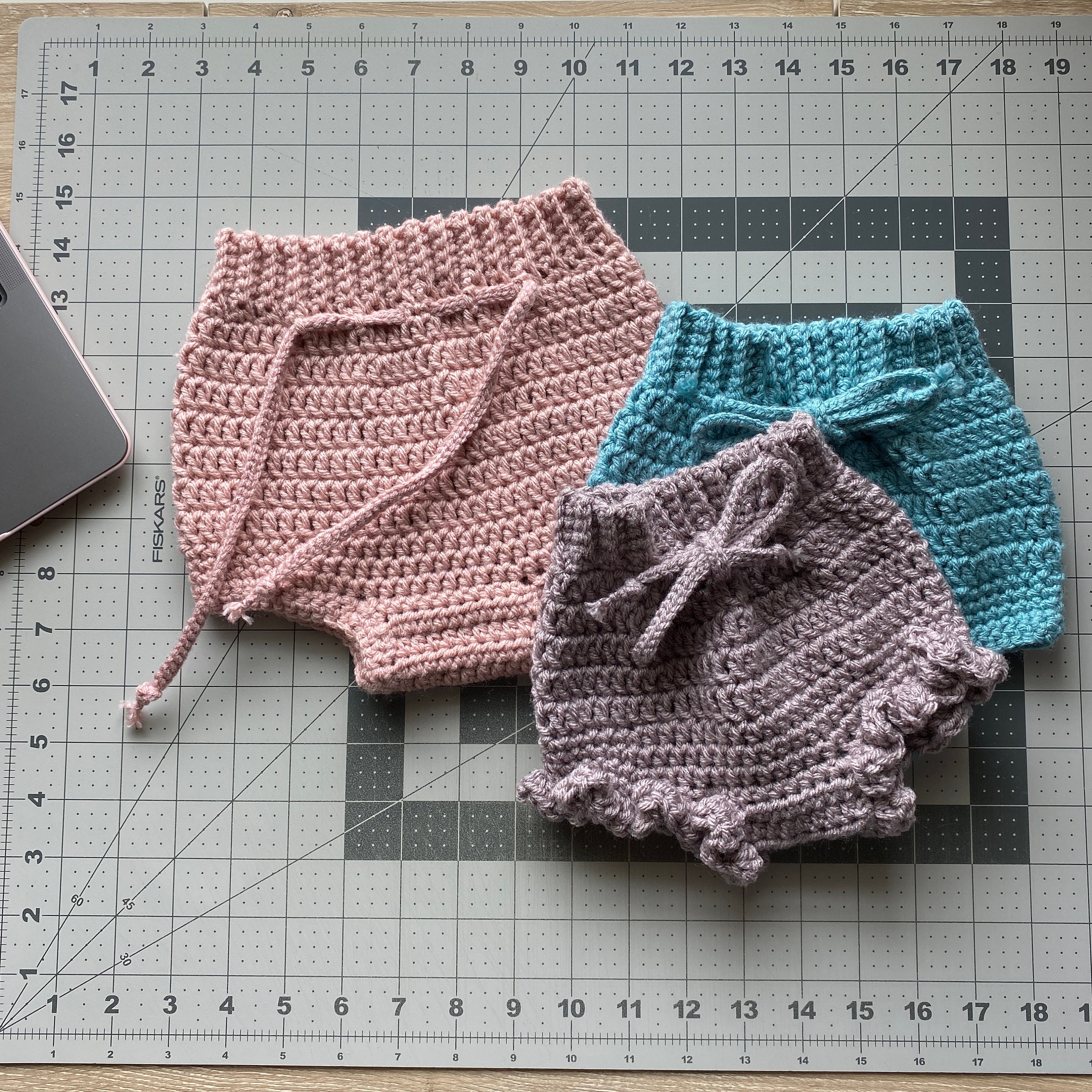 Pipsqueak Diaper Cover Crochet Pattern – IraRott Designs
