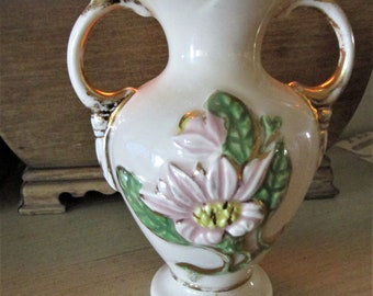 Antique Hull Pottery Magnolia Vase H 1-5 USA Gold Trim circa 1940s