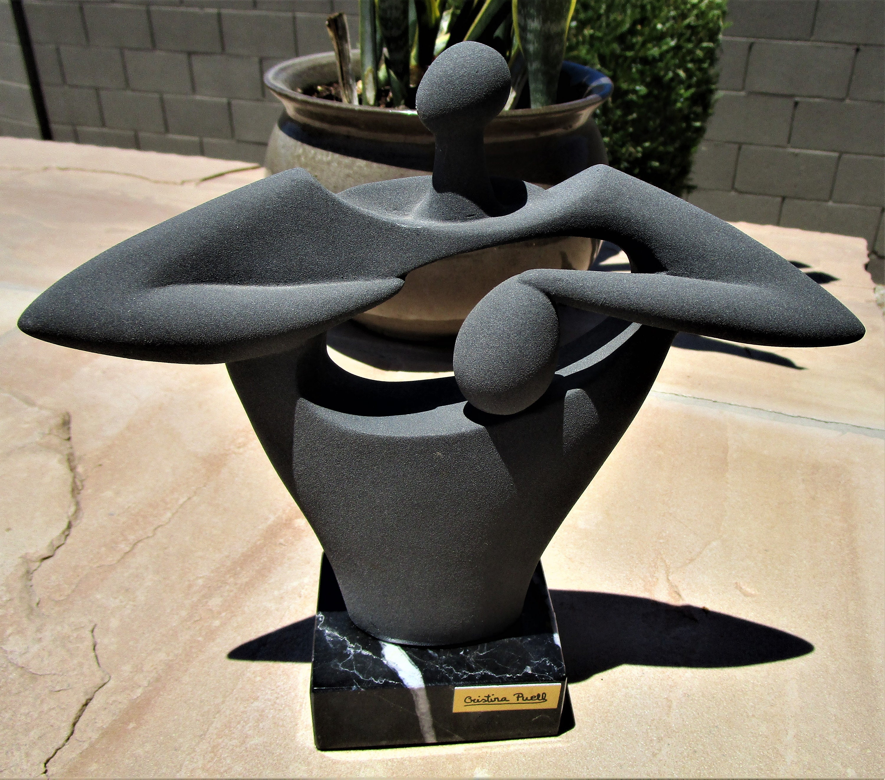 ネットオフ 送料得店  Cristina Signed Figure Stone Modern Sculptor Spanish Puell 彫刻・オブジェ
