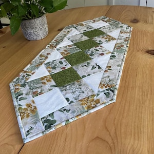 Handmade Green Quilted Table Runner Pointed Foliage and Ferns Patchwork Centerpiece