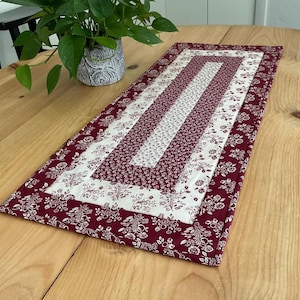 Burgundy Quilted Table Runner Handmade Rectangle Maroon and Cream Log Cabin Table Centerpiece