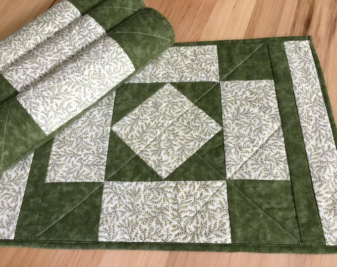 Green Quilted Placemats Set of 4 Handmade Green Patchwork Table Mats Etsy
