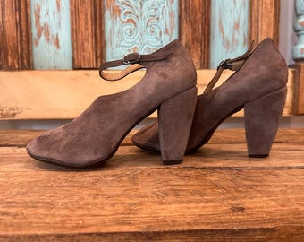 Gray Suede, Peep-toe Pumps, Size 6/ 36