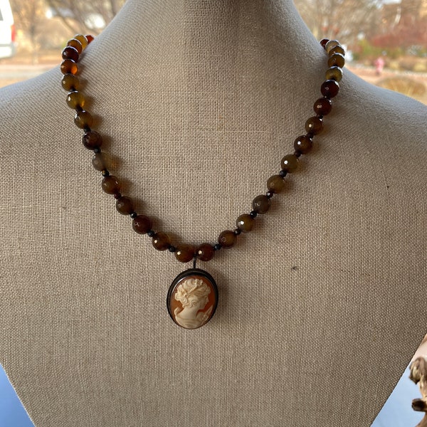 Carved Shell Cameo Pendant Beaded Necklace