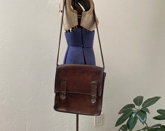 Handcrafted Artisan Woody Brown Leather Saddle Bag // Messenger