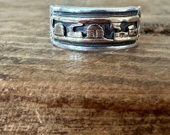 Anillo narrador de Herbert Tsosie Navajo de plata esterlina y oro de 14k