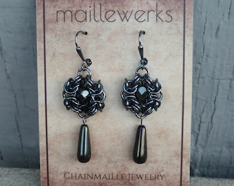 Pendientes de malla de metal con cristales de iris marrón bronce y forma de lágrima en forma de lágrima, estilo Romanov bizantino, Hanan Hall Jewelry, Maillewerks, Artisan