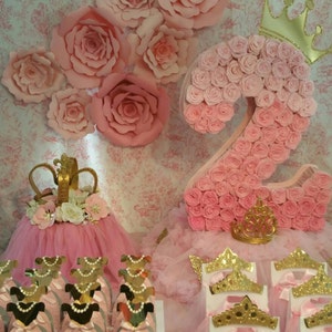Gold and pink  pinata, Gold party, number pinata, princess party , royalty party, Number 2 pinata....
