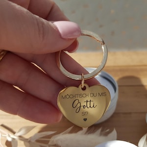 Gotti und Götti fragen, Geschenkbox, Herz Schlüsselanhänger, mit Gravur