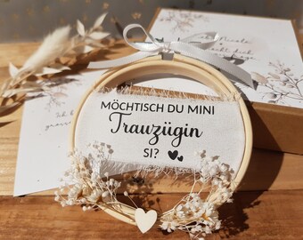 Trauzeugin fragen, Brautjungfer fragen, Mini-Stickrahmen bedruckt, Hochzeit, Trockenblumen, personalisiert