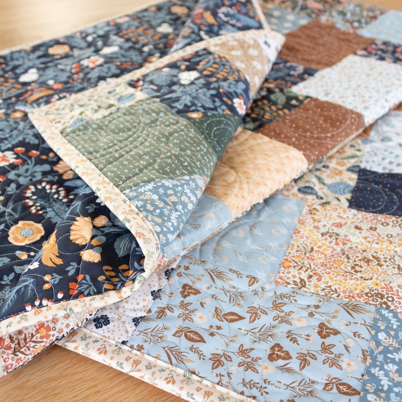 Handmade Quilts for Sale Earthy Blues, Greens, Terracotta Floral Patchwork Quilt Wedding Gift Lap, Throw, Twin, Full/Queen, King Size 画像 6