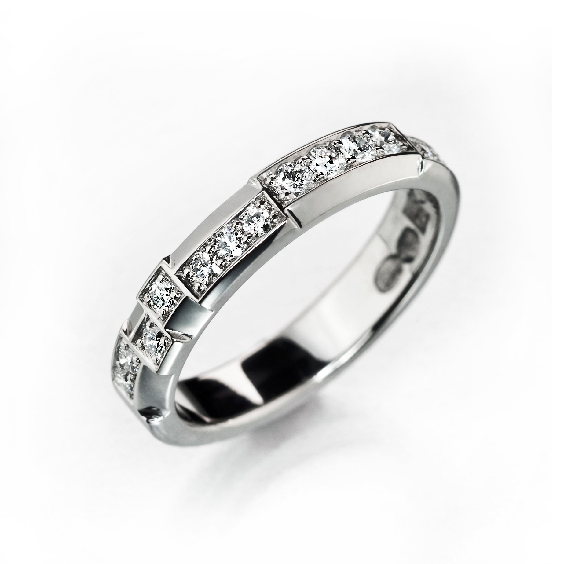 Wedding band hotsell outlet