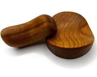 Juego de muebles de escritorio de dos piezas de cerezo: sostenga sus herramientas creativas de manera hermosa y ordenada sobre la superficie de su escritorio mientras trabaja. Hecho a mano.