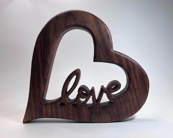 Arte de pared con forma de corazón de nogal hecho a mano – MuseFire Art