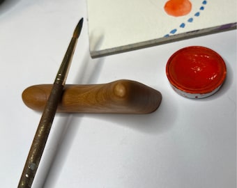 Salón de herramientas de madera - arte de escritorio funcional - accesorio para sus bolígrafos, pinceles y más - hecho de madera de cerezo - hecho a mano por MuseFire art