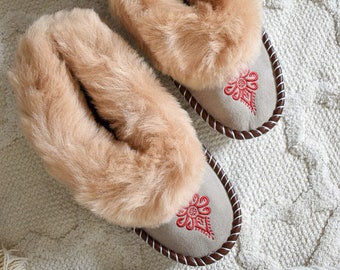 Folk Sheepskin Moccasin Slippers