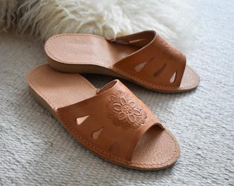 Leather Open Toe Women's Slippers