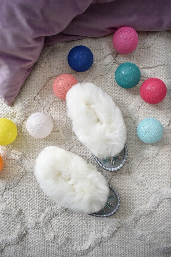 Collage, Giovani Belle Ragazze In Un Cappotto Di Pelle Di Pecora Di Cuoio E B Image52556846 - Foto 7