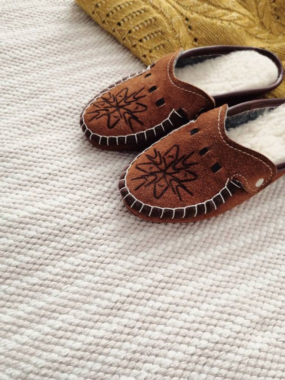 Vintage Portugal Souvenirs Miniature Shoes Sandals Made of Genuine Leather  and Wood, Folk Art